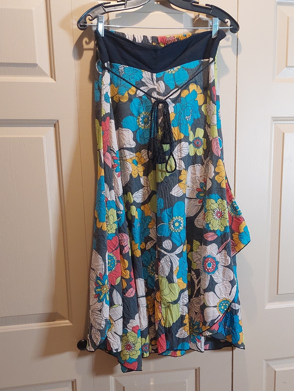 Malibu Multicolor Floral A-Line Flowy Pants with Black Waistband